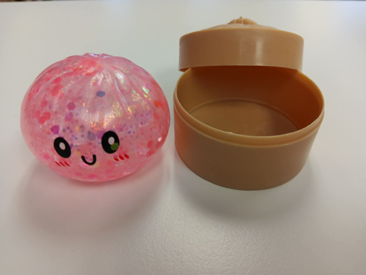 Squishy Mystery Dumpling, Glitter sparkle Steamed bun!